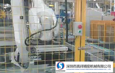 衝壓機械手（shǒu）工業機器人席卷全（quán）球，哪些工作被取代的風險最大