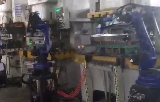 衝床機（jī）械手